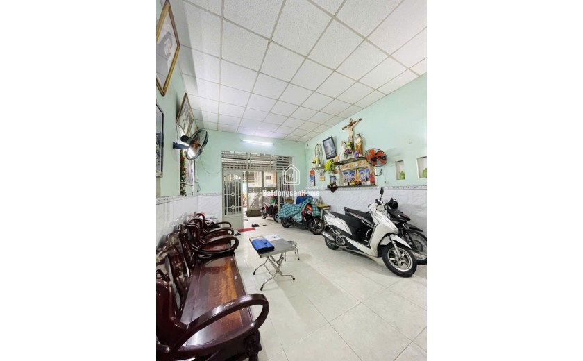 D2051 ⚡️⚡️ nhà trong chợ Nguyễn Văn Quá Q12, SHR, Vuông, 4x30m, 4.x tỷ